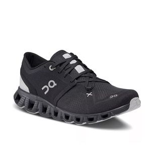 On Cloud X3 woman’s sneakers